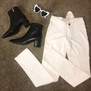 NWT White stretchy cotton skinny jeans size small